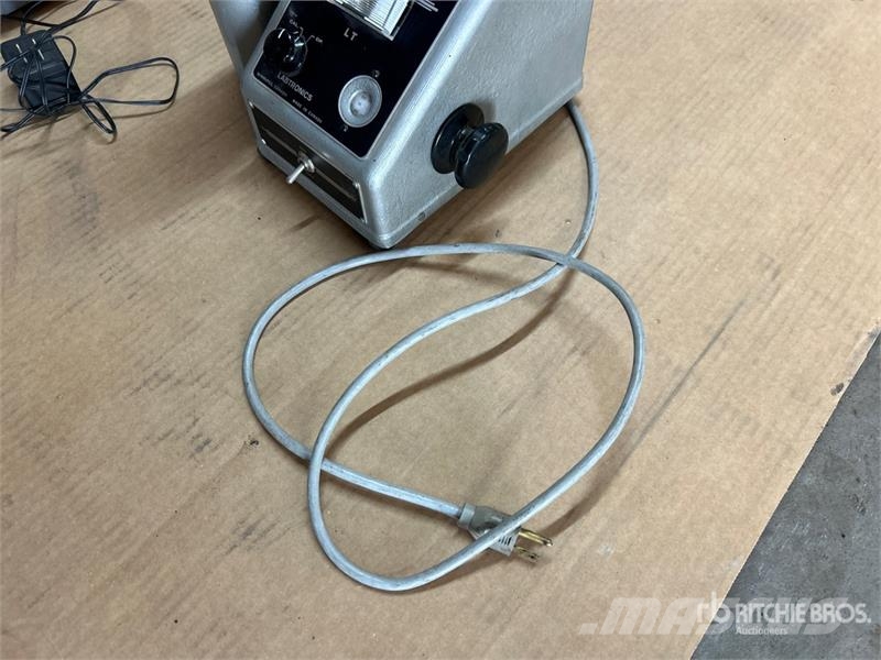 Labtronics Moisture Tester & Scales Drugi deli
