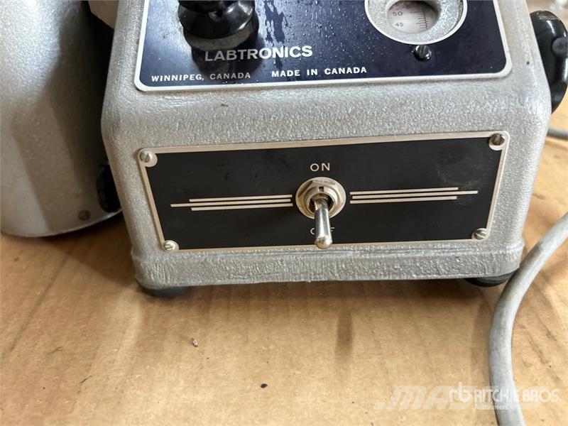 Labtronics Moisture Tester & Scales Drugi deli