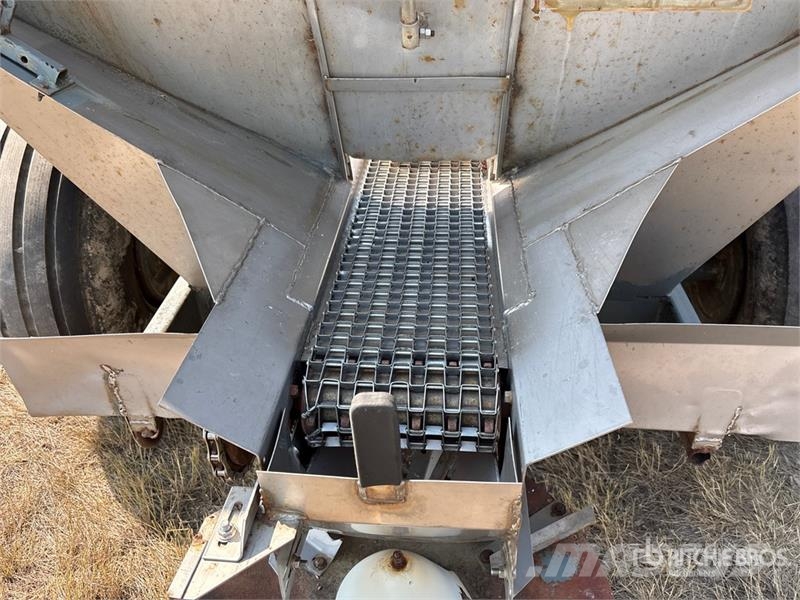  Lakeside 506 T/A Fertilizer Spreader 液体肥料散布機