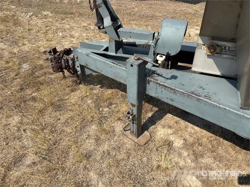  Lakeside 506 T/A Fertilizer Spreader 液体肥料散布機