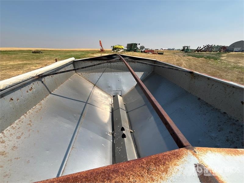  Lakeside 506 T/A Fertilizer Spreader 液体肥料散布機