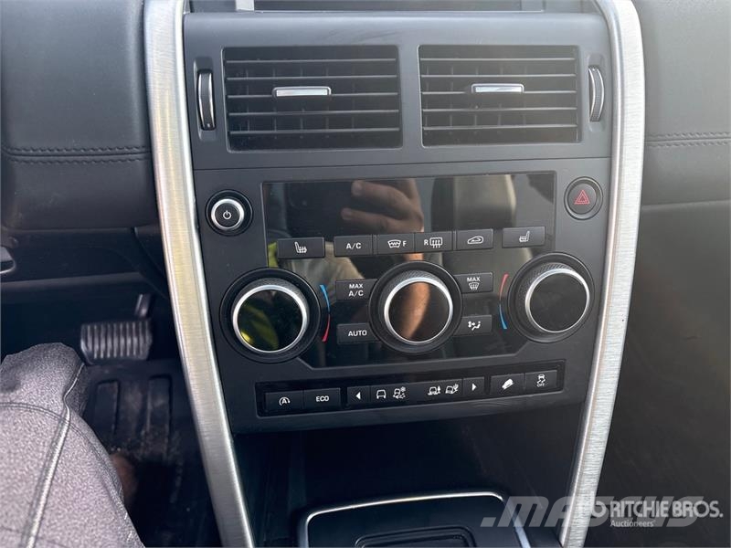 Land Rover Discovery Sport HSE Si4 AWD SUV سيارات