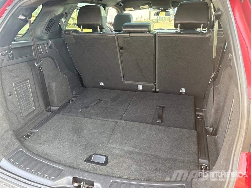 Land Rover Discovery Sport HSE Si4 AWD SUV سيارات