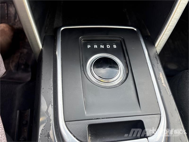 Land Rover Discovery Sport HSE Si4 AWD SUV سيارات