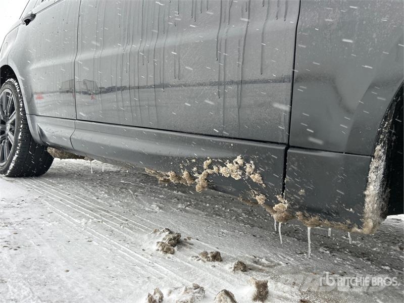 Land Rover Range Rover Sport 4WD SUV Avtomobili