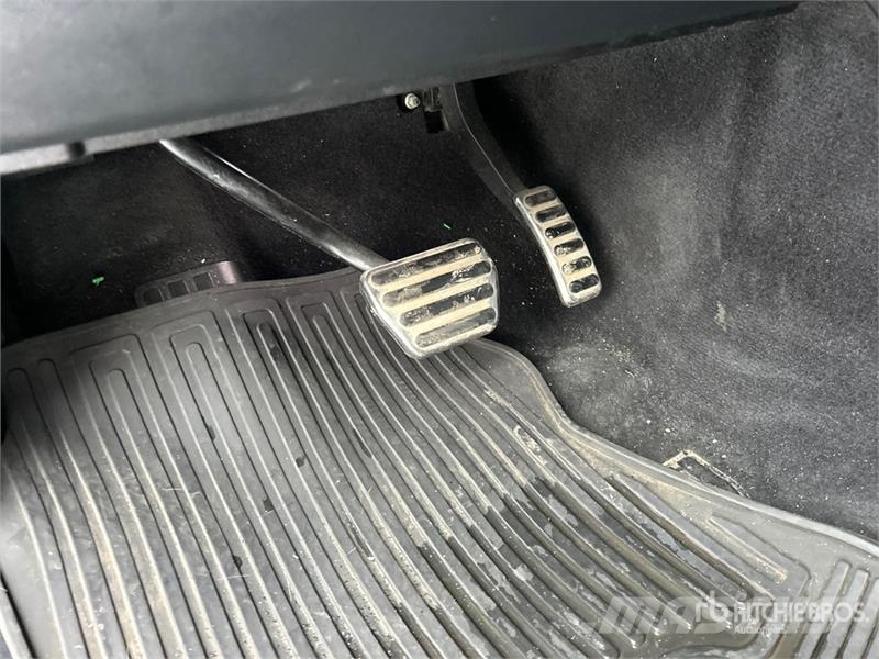Land Rover Range Rover Sport 4WD SUV Avtomobili