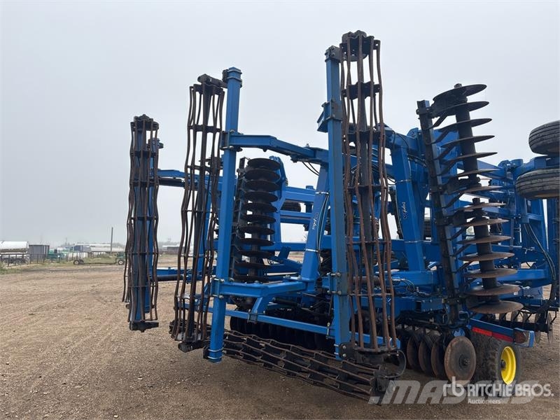 Landall 7450-44 44 ft Offset High-Speed Disc Crover crop