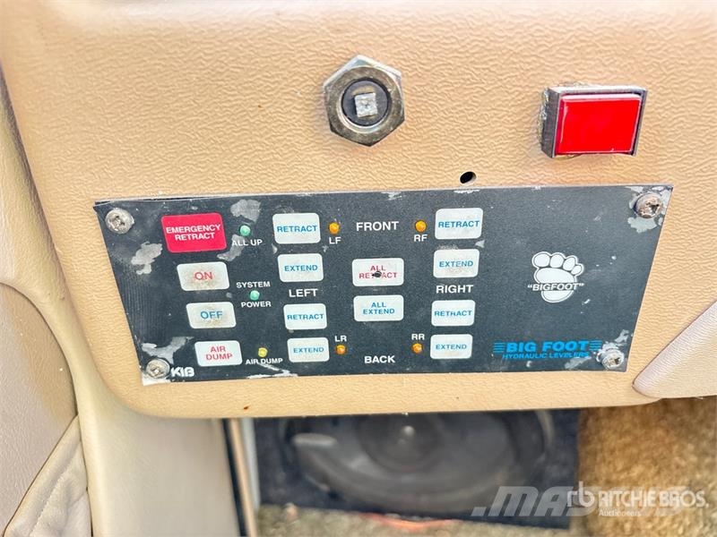  Landau 3301 Motor Home 房车