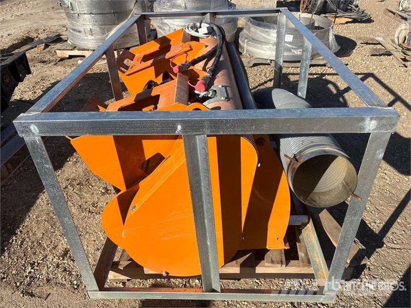 Landhonor 48 in Skid Steer Concrete Mixer Betonmolens