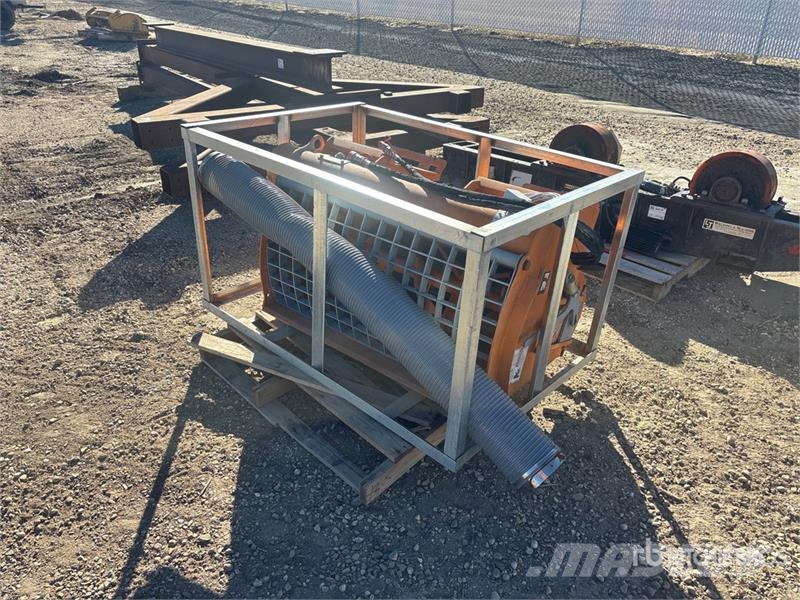 Landhonor 48 in Skid Steer Concrete Mixer Betonmolens