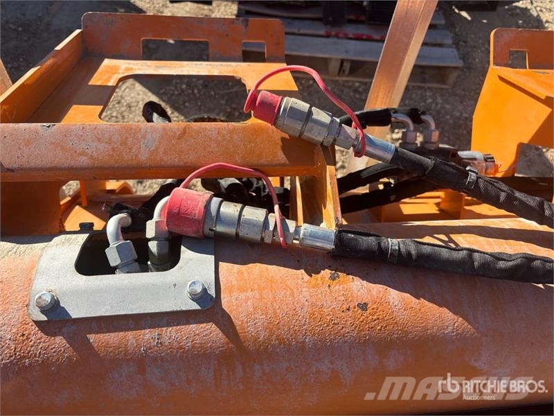 Landhonor 48 in Skid Steer Concrete Mixer Betonmolens