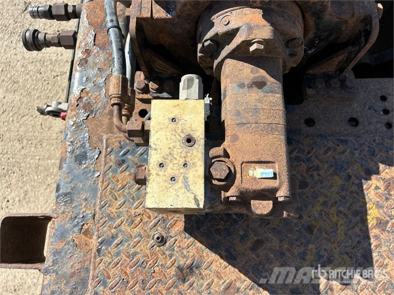 Landoll 53 ft Tri/A Sliding Axle Trailer Raskeveohaagised