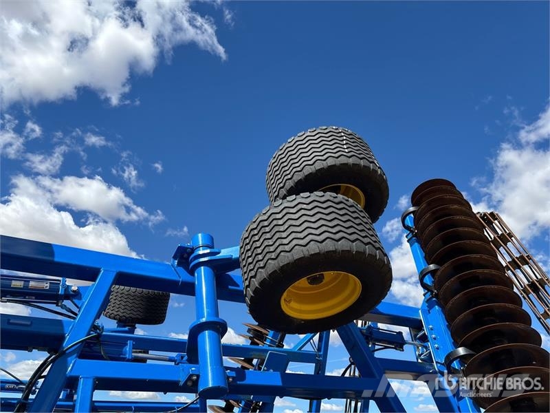 Landoll 7530 35 ft Tandem Disc Schijveneggen