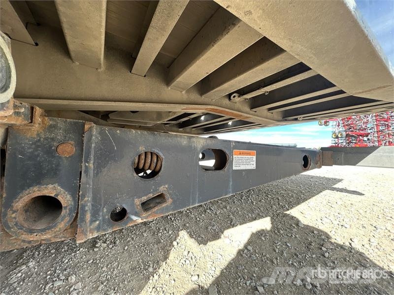 Landoll 930E 48 ft T/A Sliding Axle Trailer Низькорамні причепи