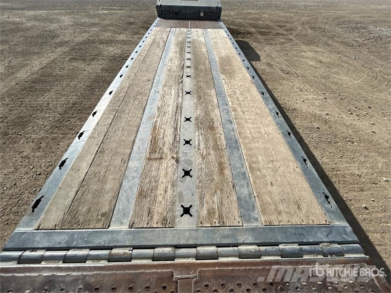 Landoll 930E 48 ft T/A Sliding Axle Trailer Низькорамні причепи