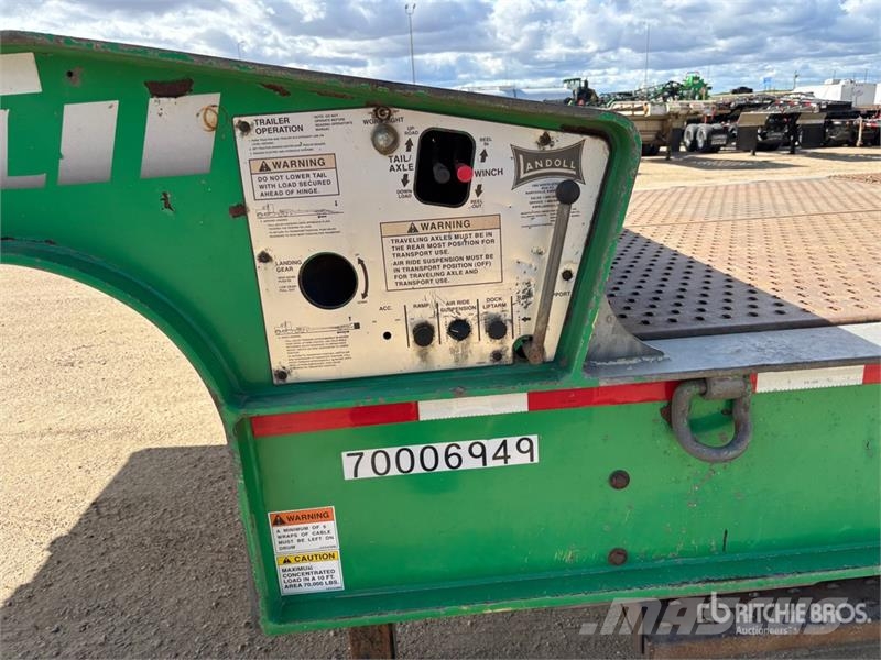 Landoll 950-52-14 52 ft Tri/A Hydraulic Tail Trailer Zemie treileri