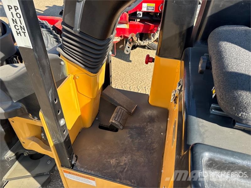 Landoll B30/42E180D Series IV 3000 lb Electric Forklift Sähkötrukit