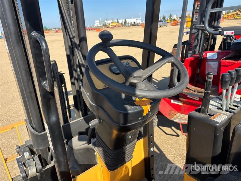 Landoll B30/42E180D Series IV 3000 lb Electric Forklift Sähkötrukit