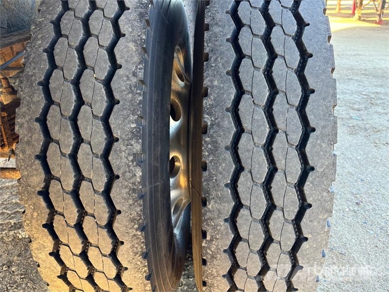  Langfab 16 ft Tri/A Pup Dump Trailer مقطورات قلابة