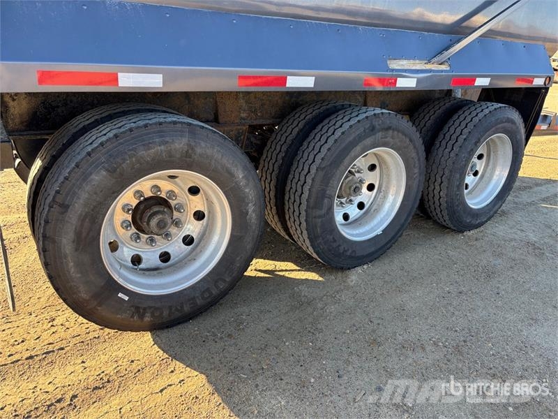  Langfab 16 ft Tri/A Pup Dump Trailer مقطورات قلابة