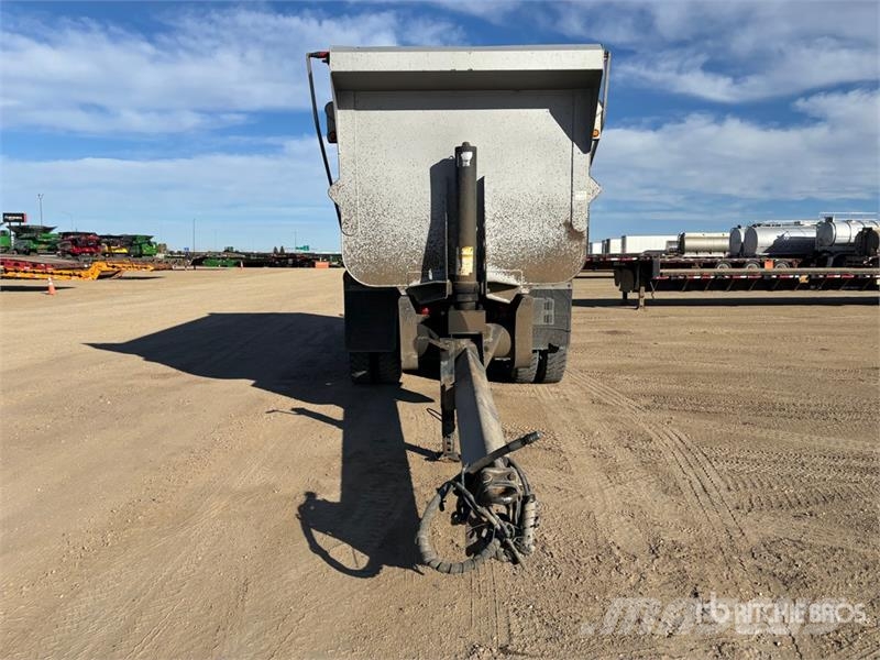 Langfab 20 ft Tri/A Pup Dump Trailer Самоскиди