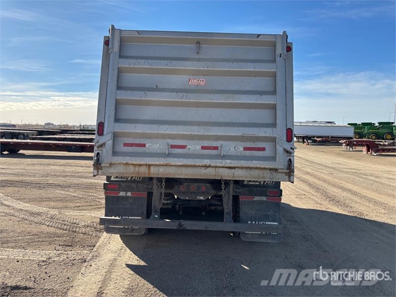 Langfab 20 ft Tri/A Pup Dump Trailer Самоскиди