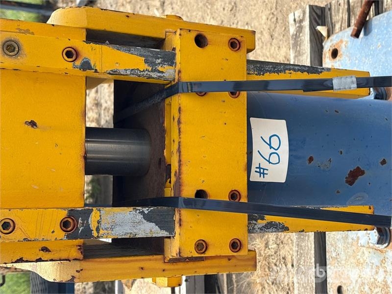 Latco 44 Ton HV Hydraulic Vice Ďalšie komponenty