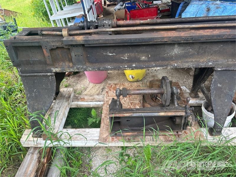  Lathe Frame and Parts (Inoperable) Drugi deli