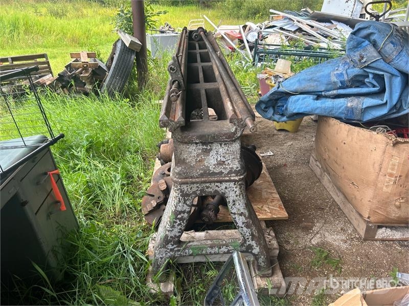  Lathe Frame and Parts (Inoperable) Drugi deli