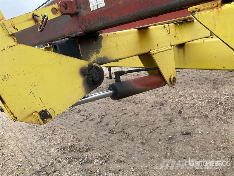 Laurier H-4250 Hydraulic 16 Bale Mover Savikrovės priekabos