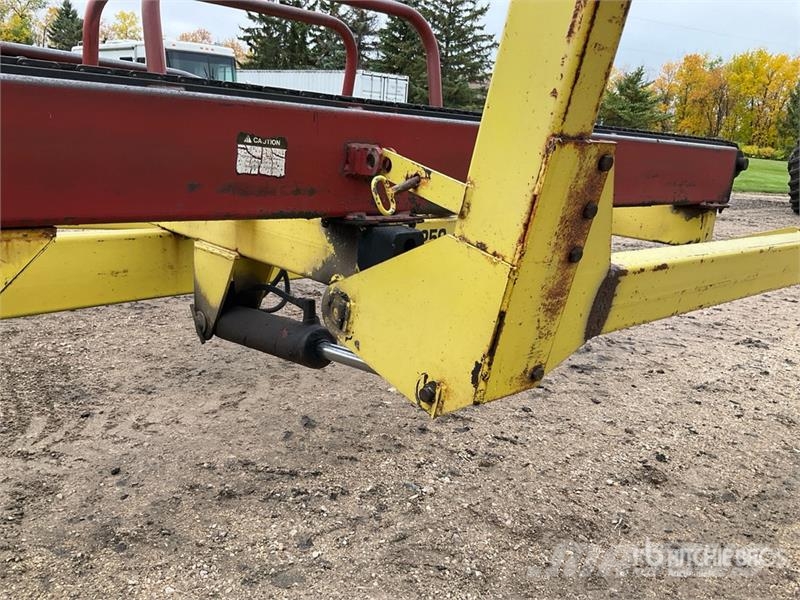 Laurier H-4250 Hydraulic 16 Bale Mover Savikrovės priekabos