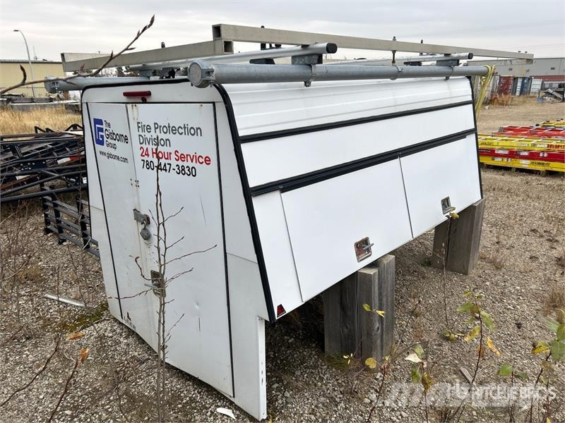  Leer 8 ft 6 in Pickup Canopy مكونات أخرى