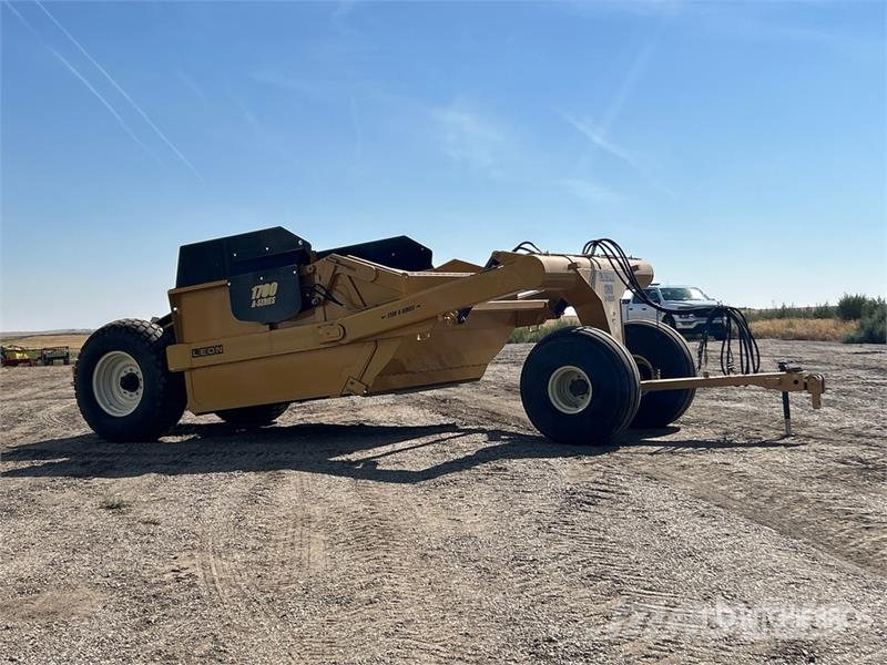 Leon 1700A 4 Tire Hydraulic Pull Scraper (Unused) Strugači
