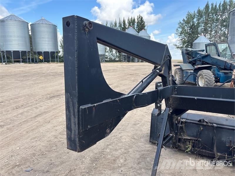 Leon 700 Front Loader Attachment Accessori per pale frontali