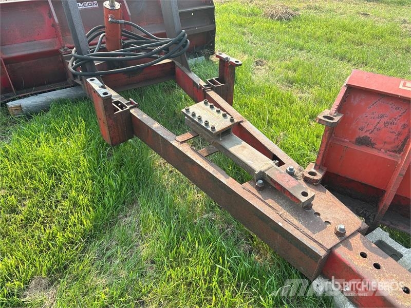 Leon 96 in Dozer Blade Πτερύγια