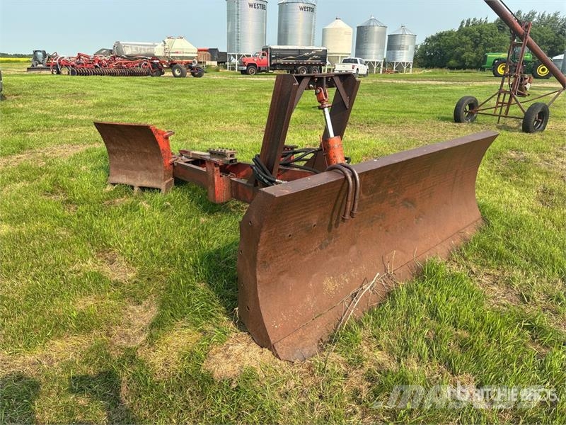 Leon 96 in Dozer Blade Πτερύγια
