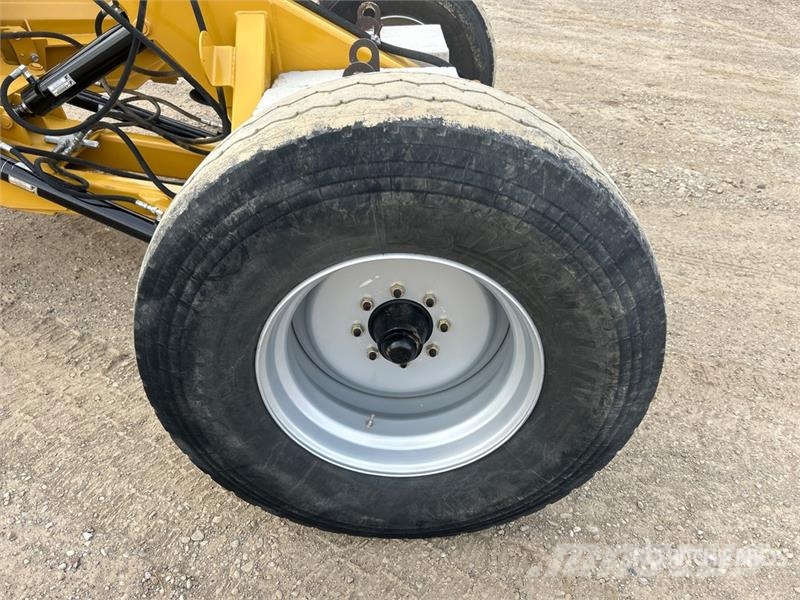 Leon GZ425 2 Tire Hydraulic 14 ft Pull Scraper Skrobaki