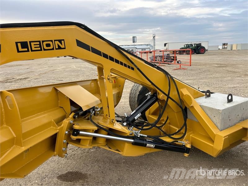 Leon GZ425 2 Tire Hydraulic 14 ft Pull Scraper Skrobaki