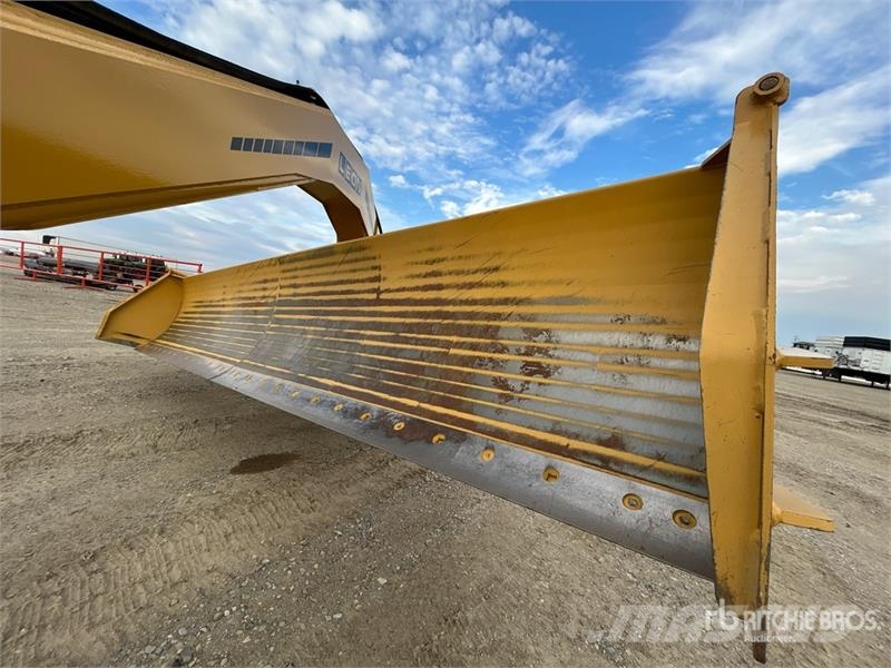 Leon GZ425 2 Tire Hydraulic 14 ft Pull Scraper Skrobaki
