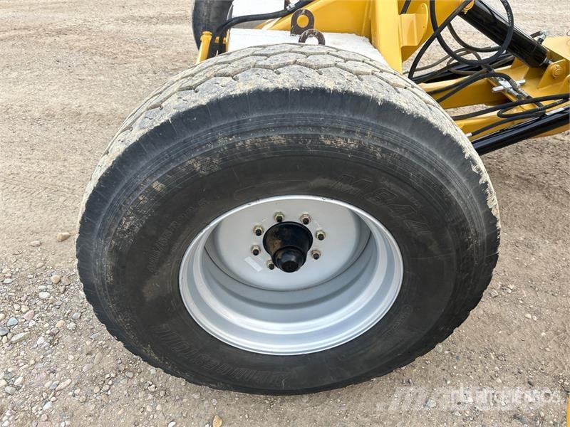 Leon GZ425 2 Tire Hydraulic 14 ft Pull Scraper Skrobaki