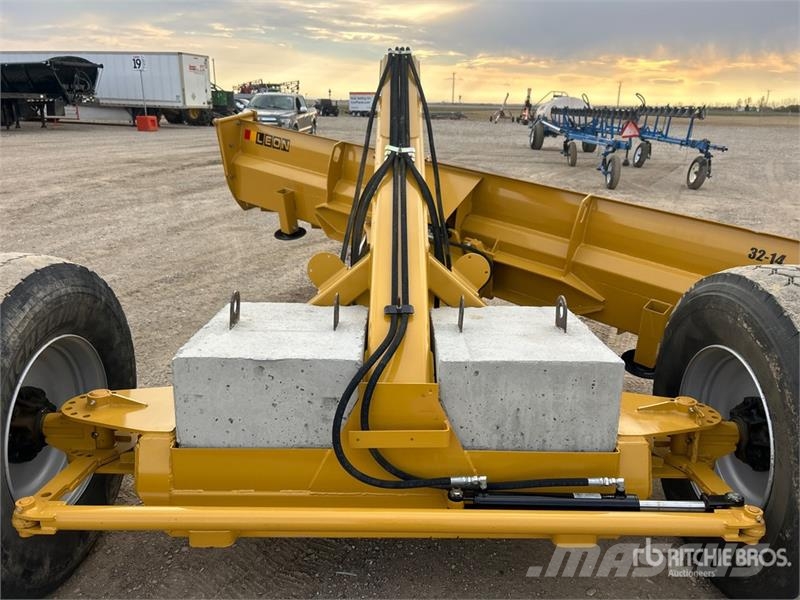 Leon GZ425 2 Tire Hydraulic 14 ft Pull Scraper Skrobaki