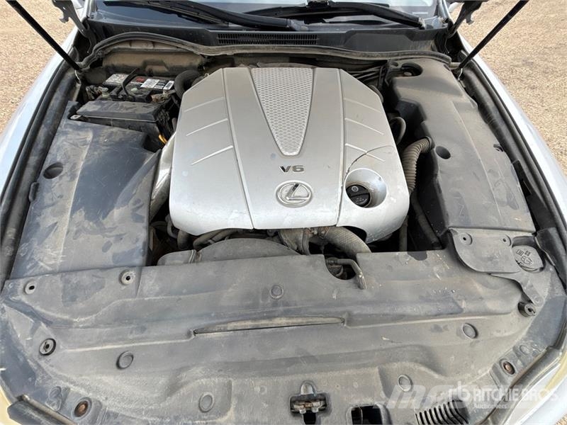 Lexus IS 350 Automobile Auto's