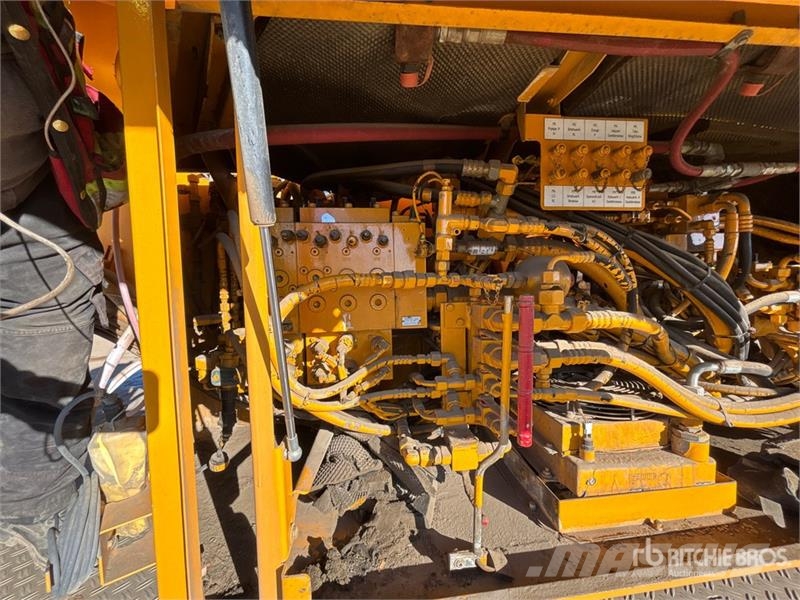 Liebherr LTM1055 107000 lb 6x6x6 All Terrain Crane Rabljene dizalice za težak teren
