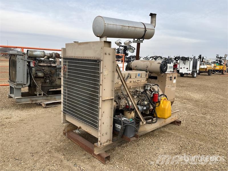 Lima 580 210 kW Skid-Mounted Generator Set ディーゼル発電機
