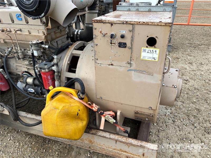 Lima 580 210 kW Skid-Mounted Generator Set ディーゼル発電機