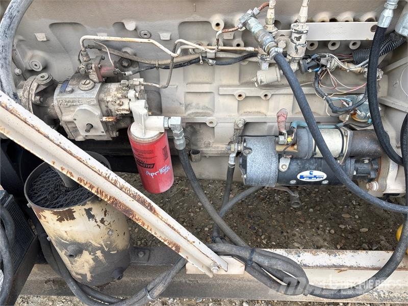 Lima 580 210 kW Skid-Mounted Generator Set ディーゼル発電機
