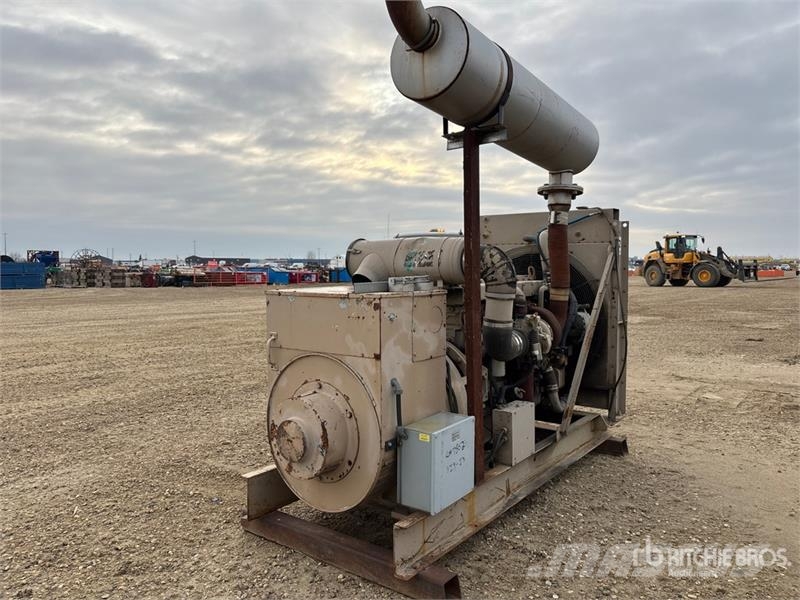 Lima 580 210 kW Skid-Mounted Generator Set ディーゼル発電機