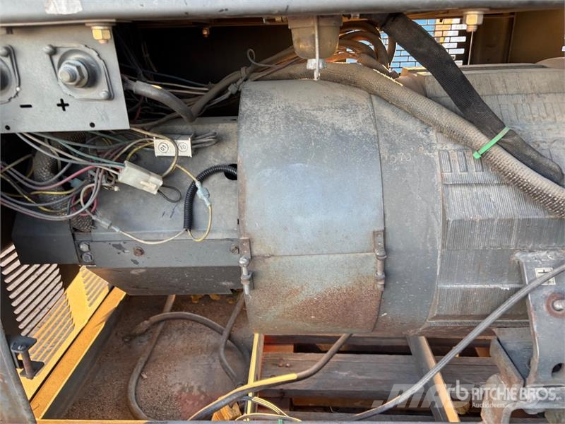 Lincoln Classic II Stick Engine Driven Welder Metināšanas iekārtas