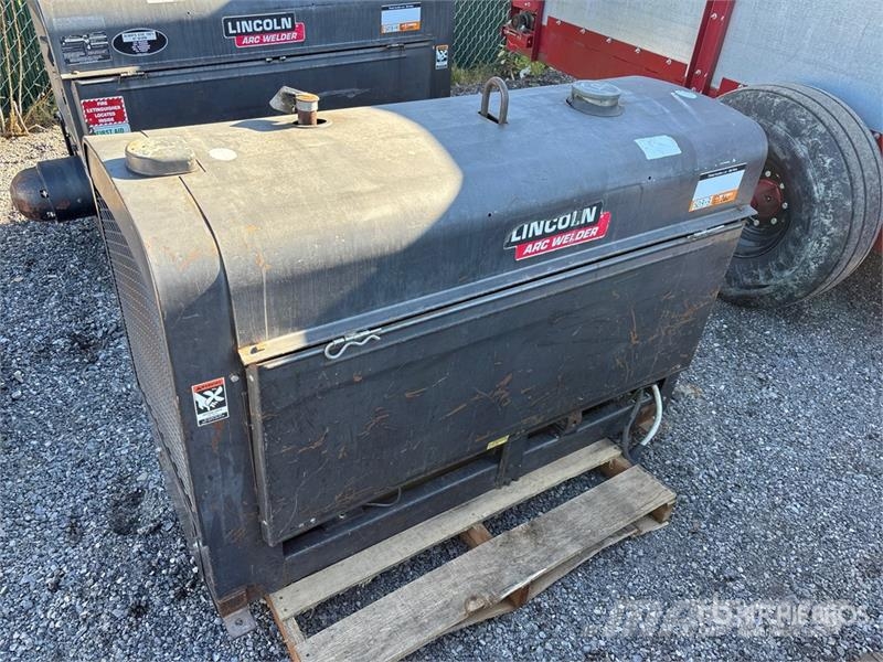 Lincoln Classic III SA300-TM27 Stick Engine Driven Welder Lasapparaten