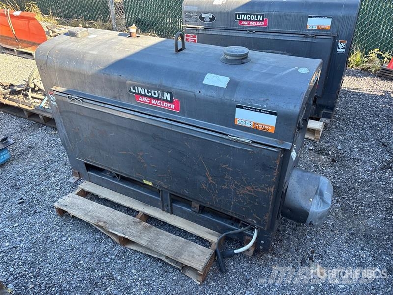 Lincoln Classic III SA300-TM27 Stick Engine Driven Welder Lasapparaten